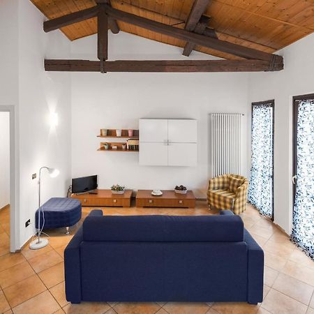 Flats4Rent Silvia Apartment Verona Bagian luar foto