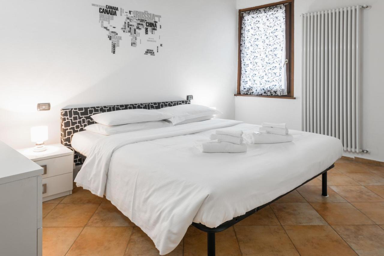 Flats4Rent Silvia Apartment Verona Bagian luar foto